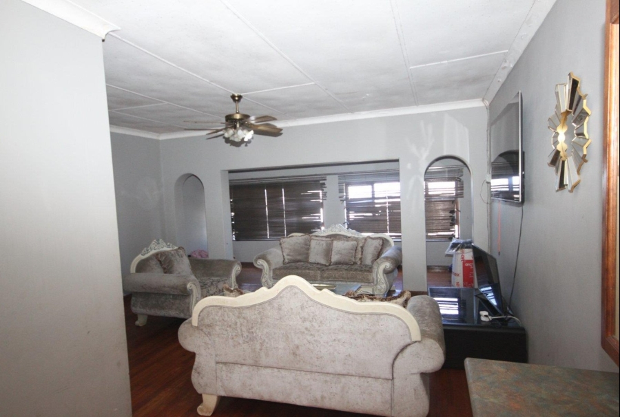 4 Bedroom Property for Sale in Sunnyridge Eastern Cape